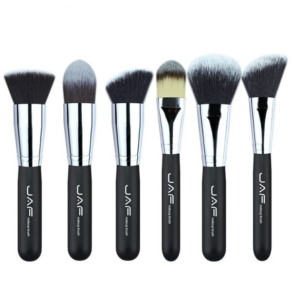 24 Makeup Brushes - Image 2